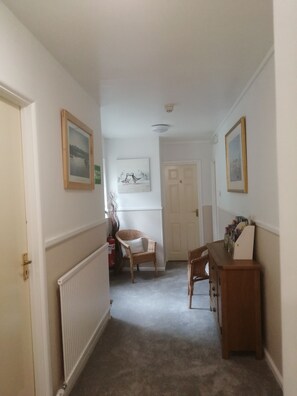 Hallway - Harbourlight Guest House (Saundersfoot)
