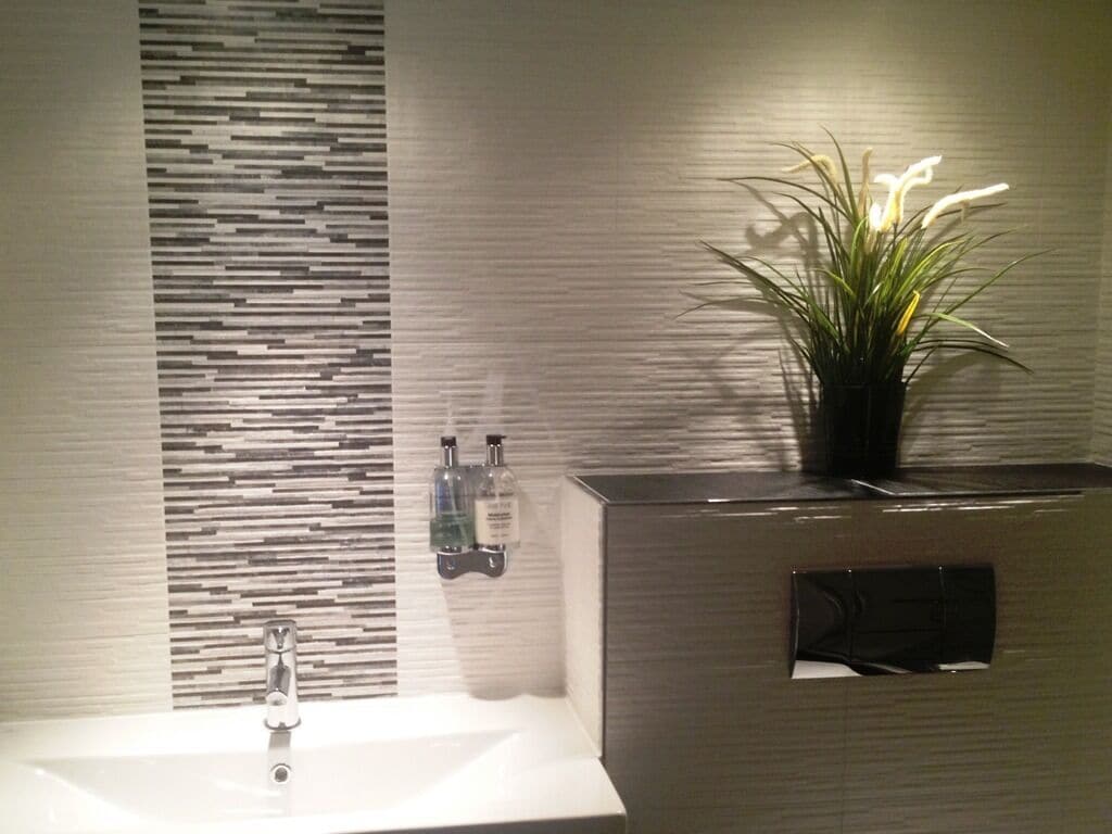 double or twin room, ensuite (nettle) | bathroom