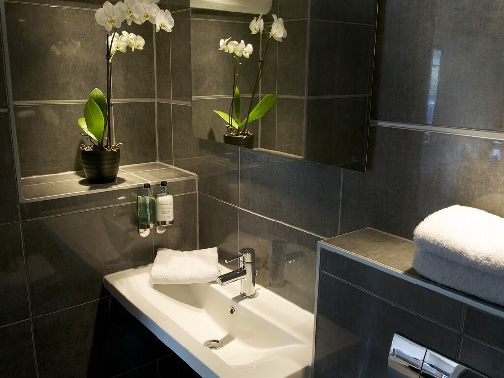 double room, ensuite (elderflower  ) | bathroom