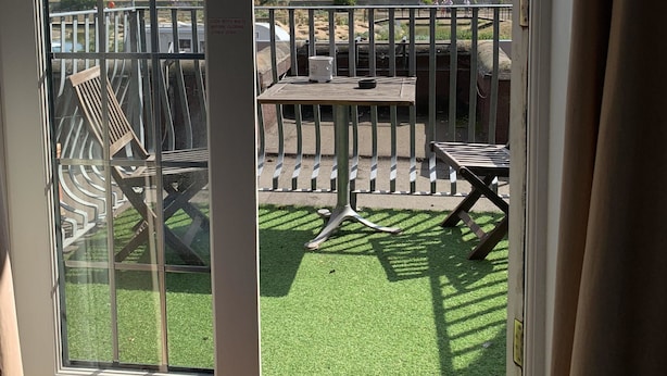 Deluxe Suite, Ensuite, Sea View (Sea view Fam3) | Balcony view