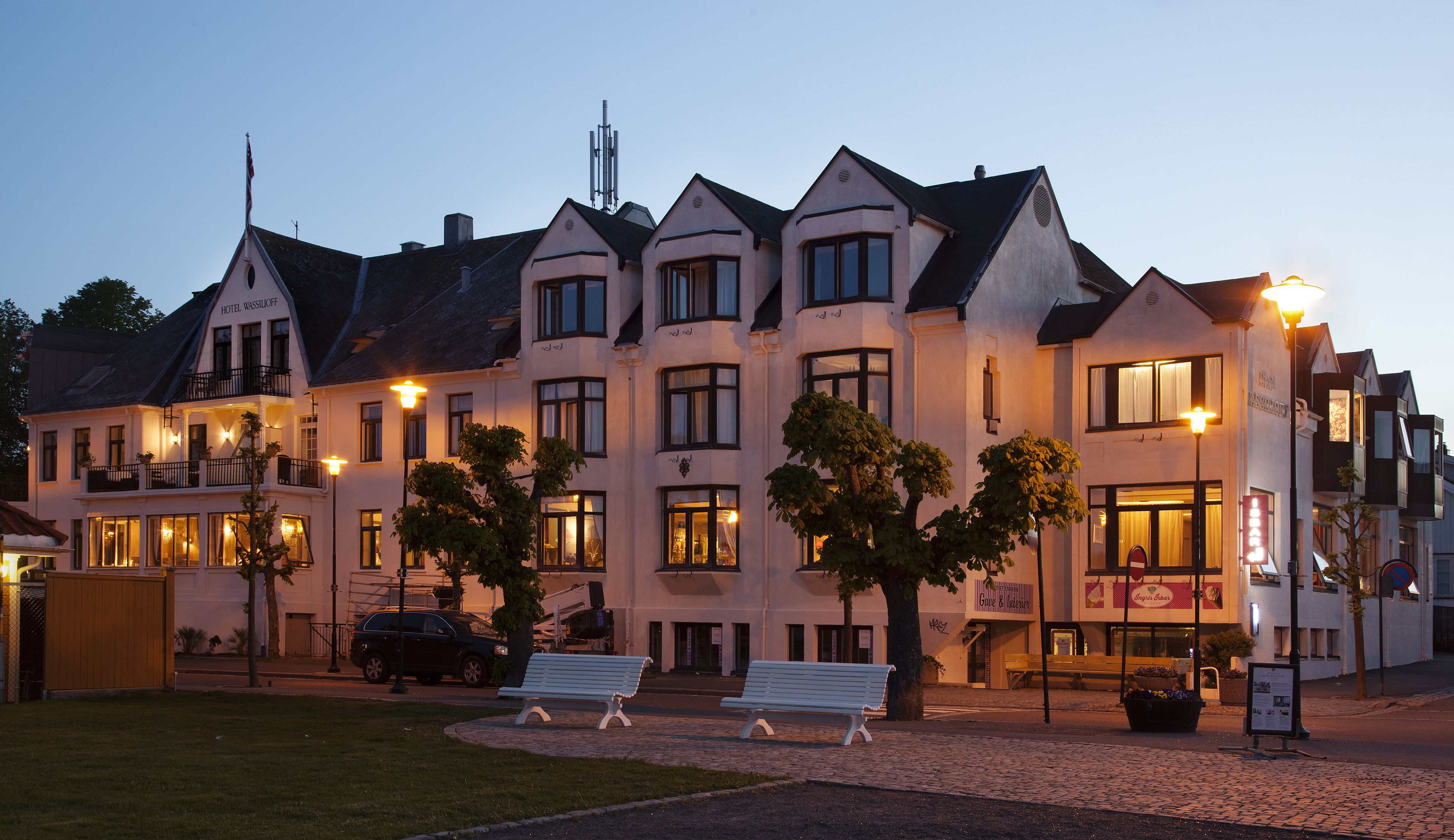 Fachada del alojamiento - Noche