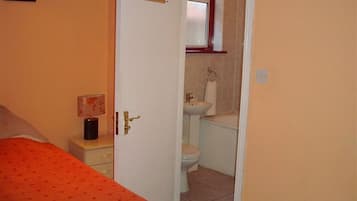 Standard Single Room, Shared Bathroom | Iron/ironing board