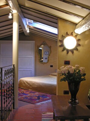 Minibar, in-room safe, desk