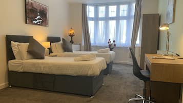 Studio Deluxe | Truy cập Internet không dây miễn phí, bộ trải giường