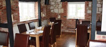 Parklands Hotel & Bentley's Chop House