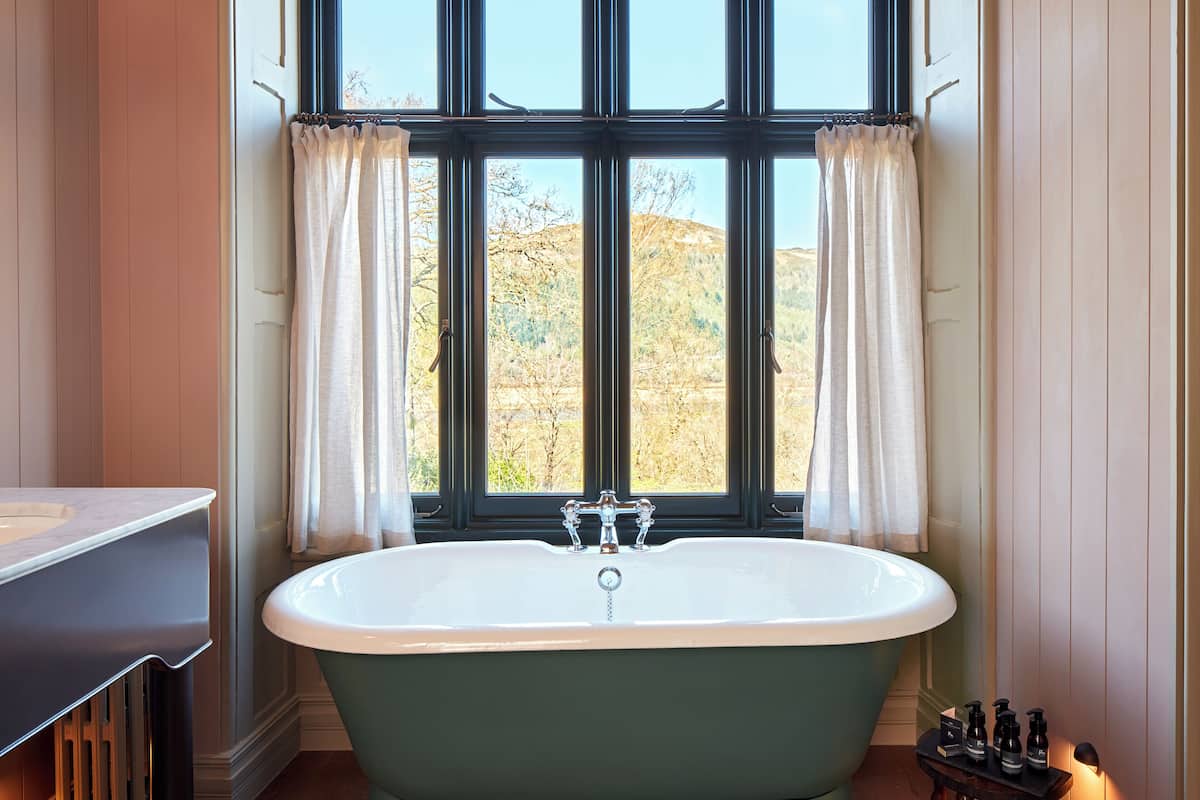 egyptian cotton sheets, premium bedding, pillow-top beds, minibar