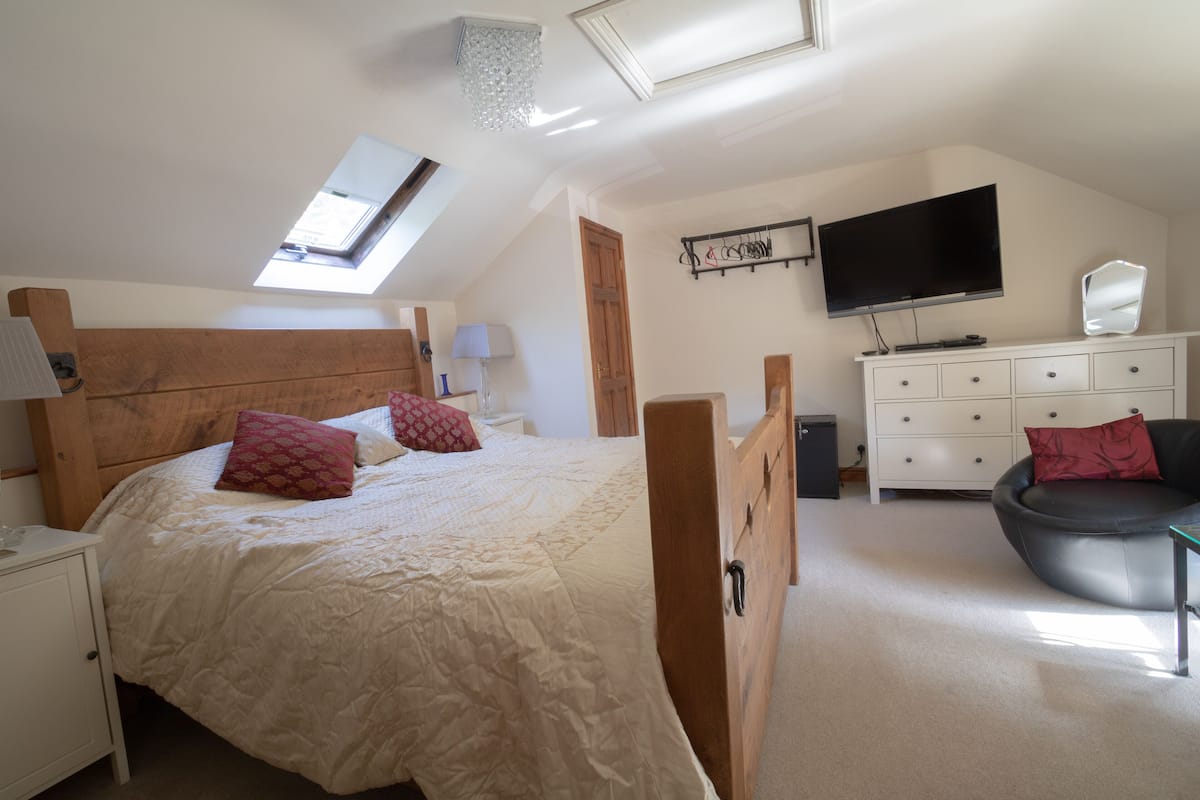 Superior Double Room, Ensuite (Double-)