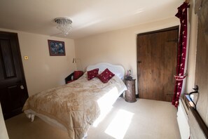 Room - Pig of Lead (Matlock)