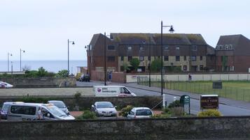 Khuôn viên nơi lưu trú