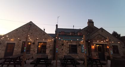 The Redwell Inn