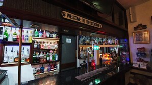 住宿內酒吧