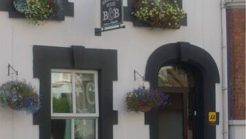 EntrĂ©e de lâhĂ©bergement