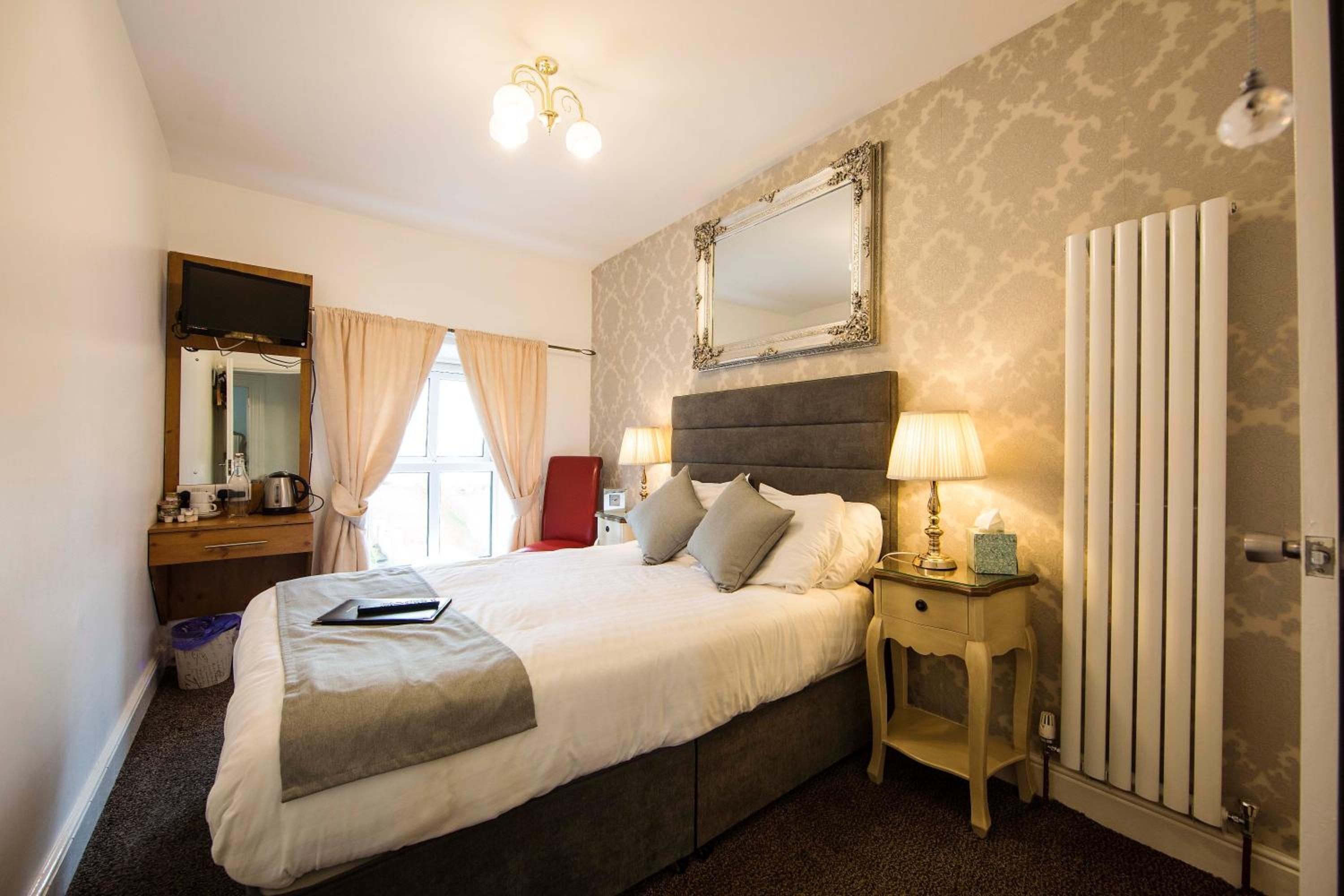 In-room safe, soundproofing, WiFi (free), bed sheets
