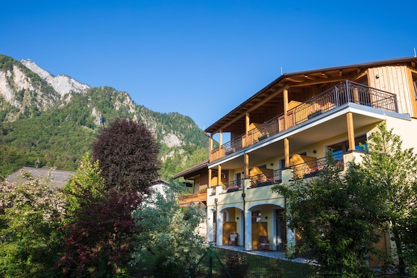 1 slaapkamer, luxe beddengoed, donzen dekbedden, een kluis op de kamer