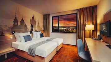 Superior Double or Twin Room | Hypo-allergenic bedding, minibar, in-room safe, desk