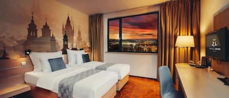 Superior Double or Twin Room | Hypo-allergenic bedding, minibar, in-room safe, desk