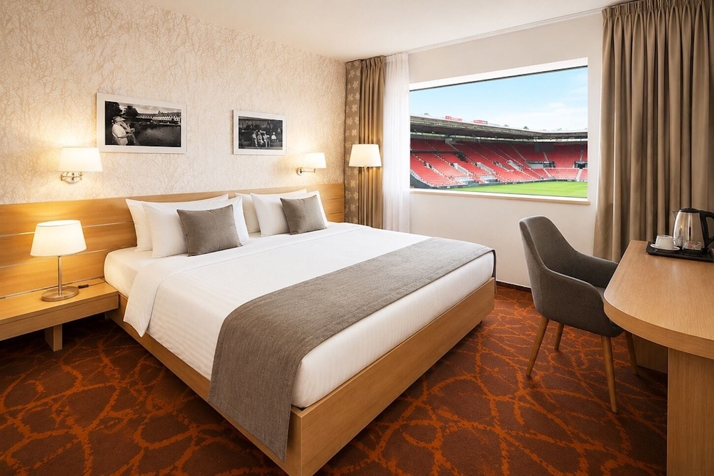 Superior Double Room with Stadium View | Hypo-allergenic bedding available, minibar, in-room safe, desk