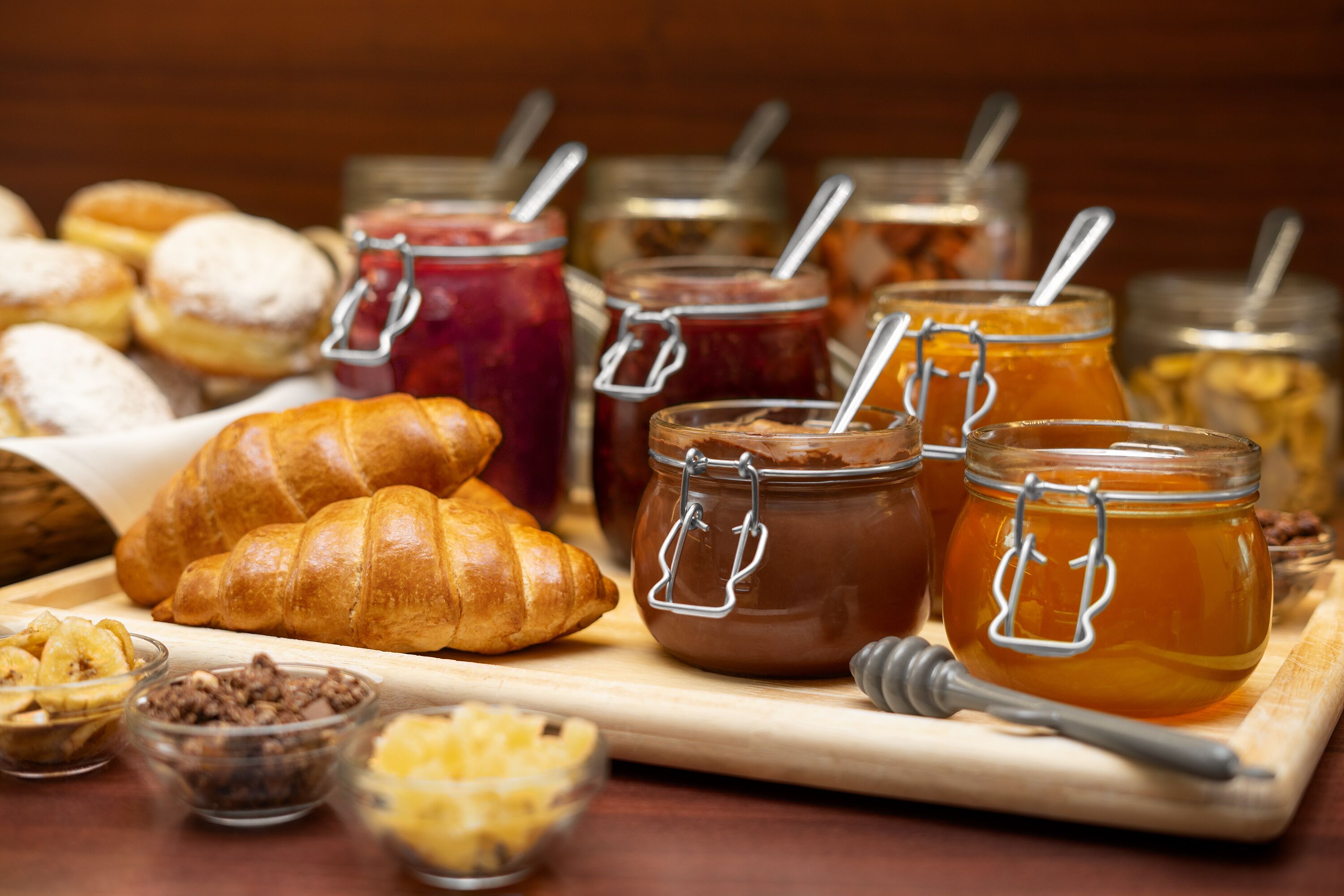 daily full breakfast (czk 350 per person)