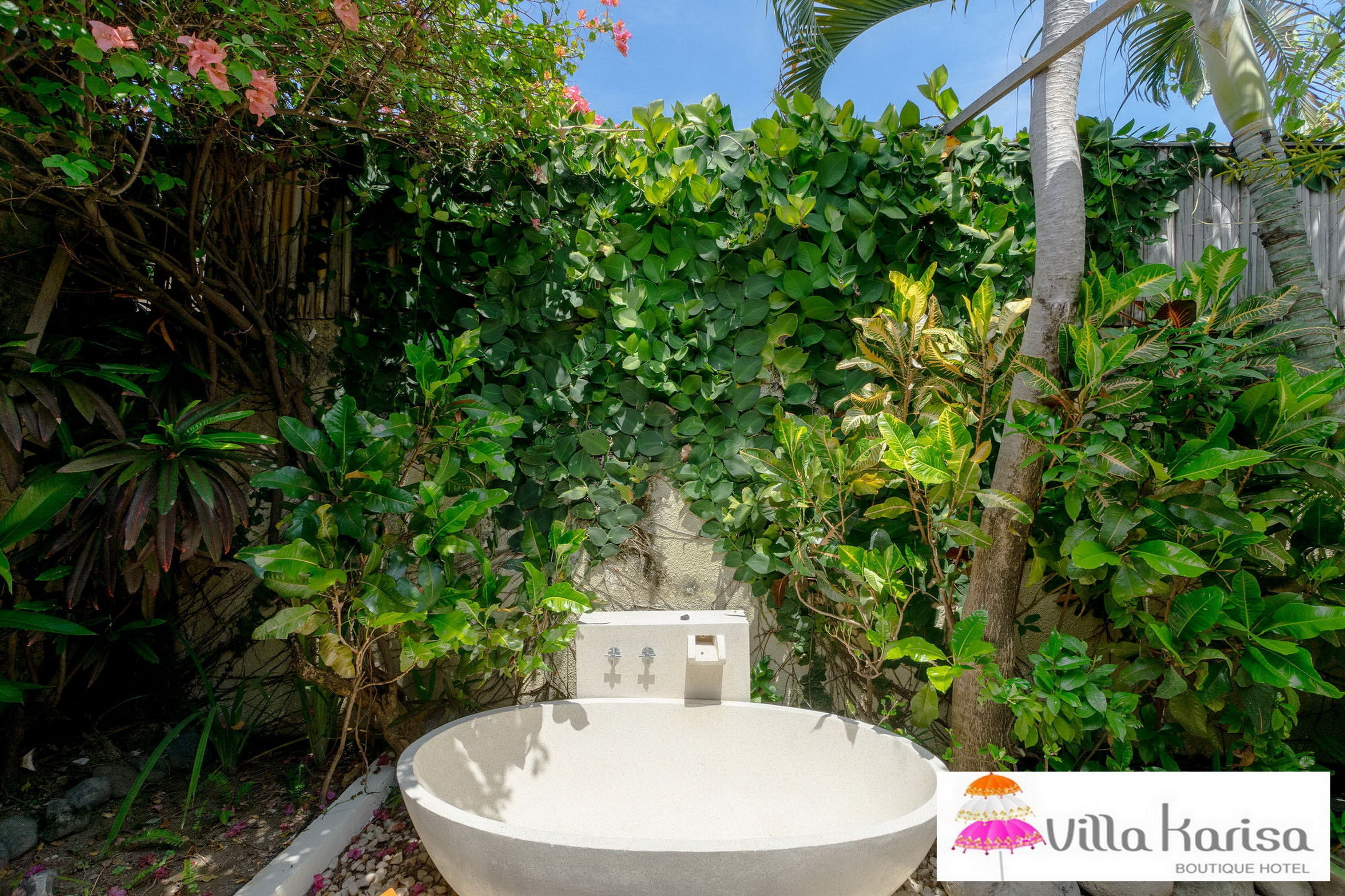 deluxe room (shiva deluxe) | deep-soaking bathtub