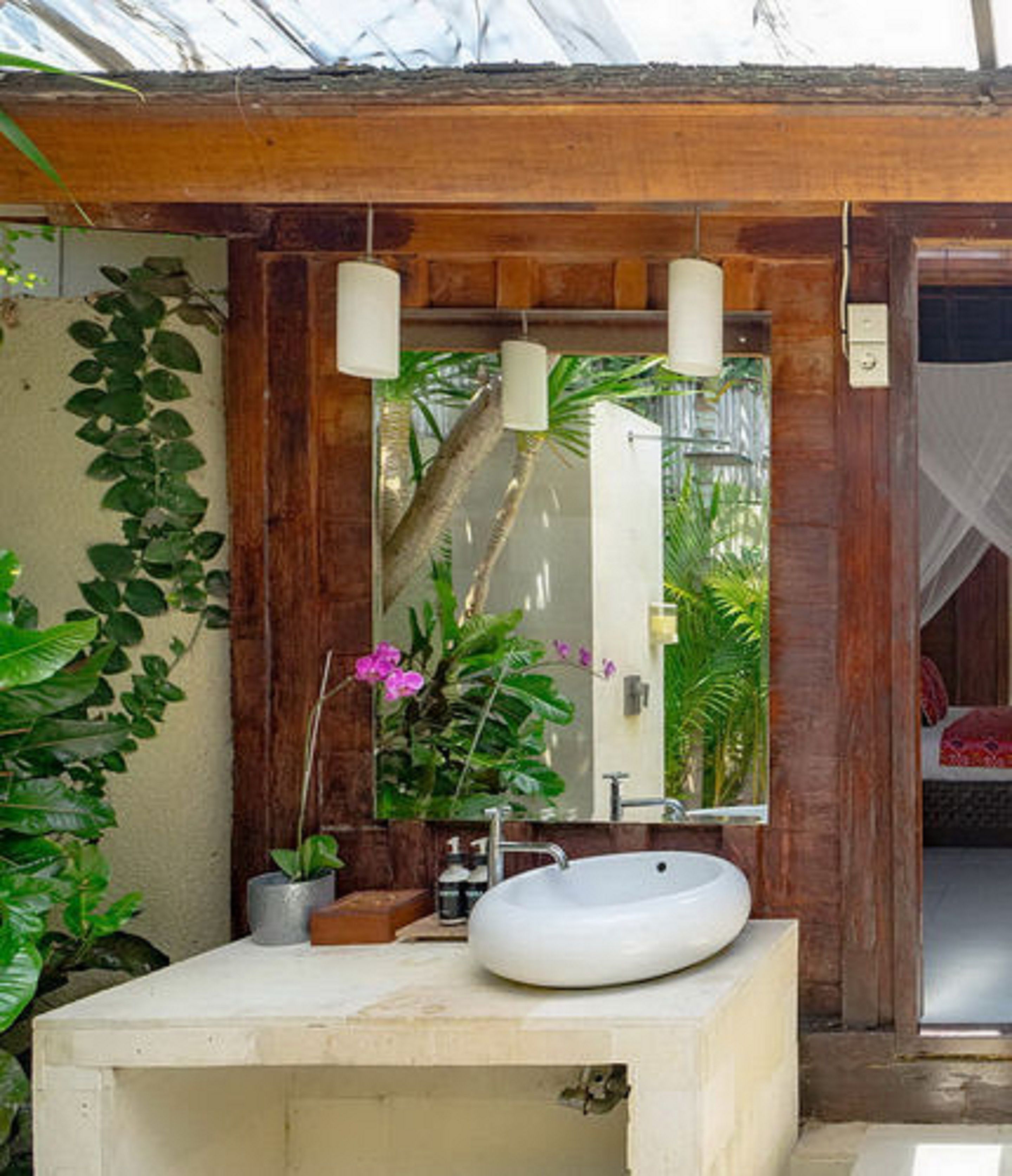 deluxe room (shiva deluxe) | bathroom | shower, free toiletries, towels