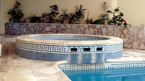 Bain à remous intérieur
