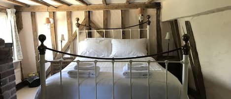 Dreibettzimmer, Badewanne (Room 1)