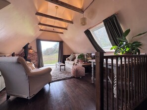 Kahden hengen huone (Room 9) | Egyptinpuuvillaiset lakanat, ylelliset vuodevaatteet