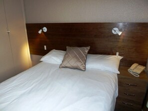 特色装修、特色家居、熨斗/熨板、床单