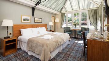 Superior-Doppel- oder -Zweibettzimmer | Schreibtisch, Bügeleisen/Bügelbrett, kostenloses WLAN, Bettwäsche