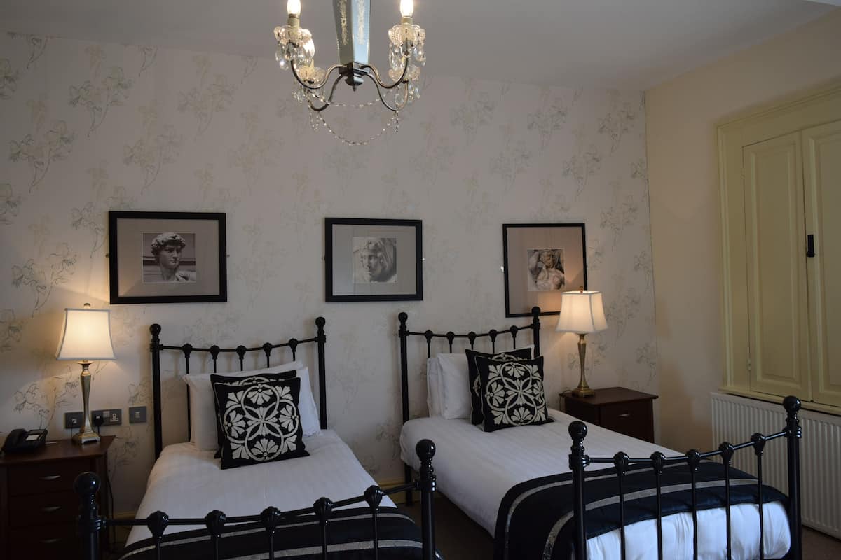 Twin Room, Ensuite | Free WiFi