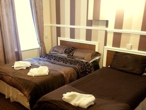 Suite, Ensuite (2 Adults & 2 Children U12) - The Park Villa Hotel (Blackpool)