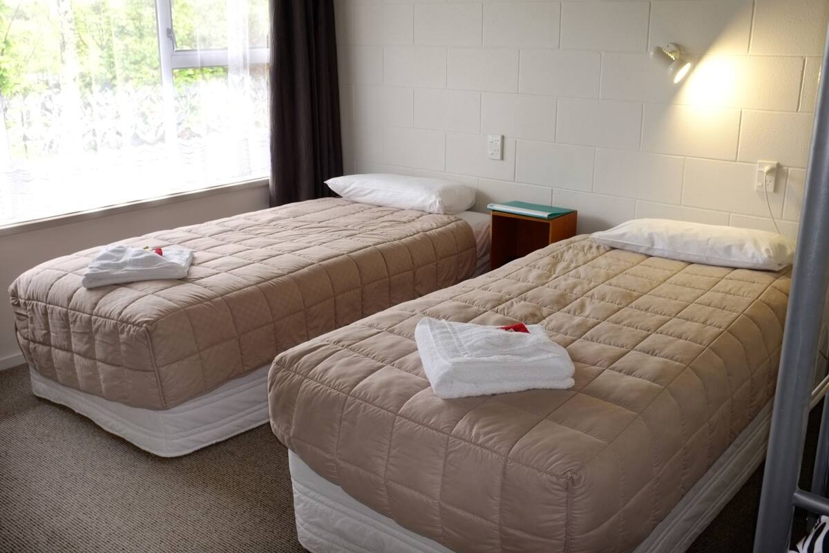 Camera familiare | Biancheria da letto di alta qualità, Wi-Fi gratuito