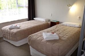Room - Westport Motels (Westport)
