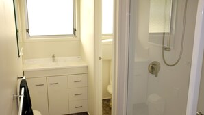 Family 1 Bedroom 8 | Bathroom