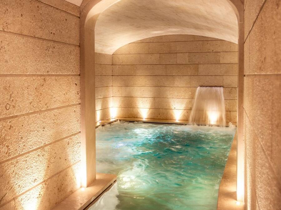 Couples treatment room(s), Turkish bath/hammam, body treatments