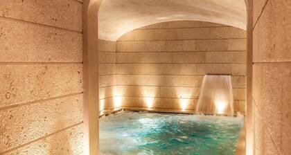 Palazzo Gattini Luxury Hotel