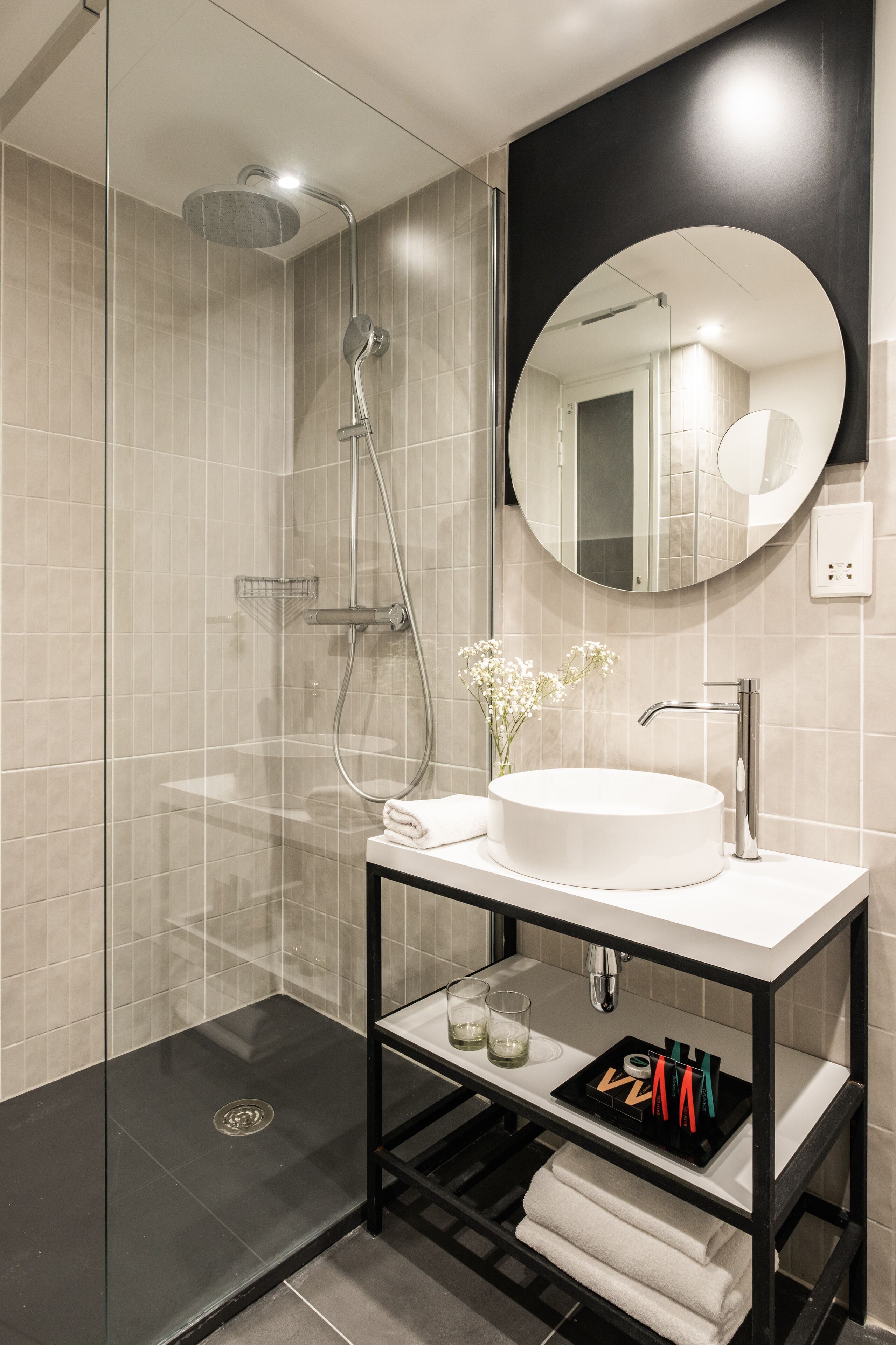 shower, free toiletries, hair dryer, slippers