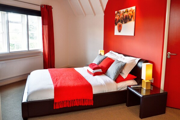 ファミリー ルーム | デスク、遮光カーテン、アイロン / アイロン台、WiFi (無料)