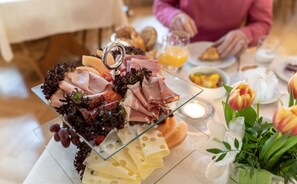 Petit déjeuner buffet compris tous les jours