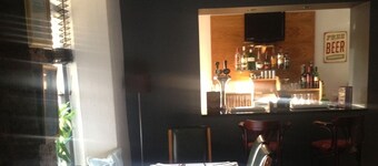 The Sir William Fox Hotel