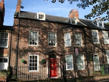 The Sir William Fox Hotel