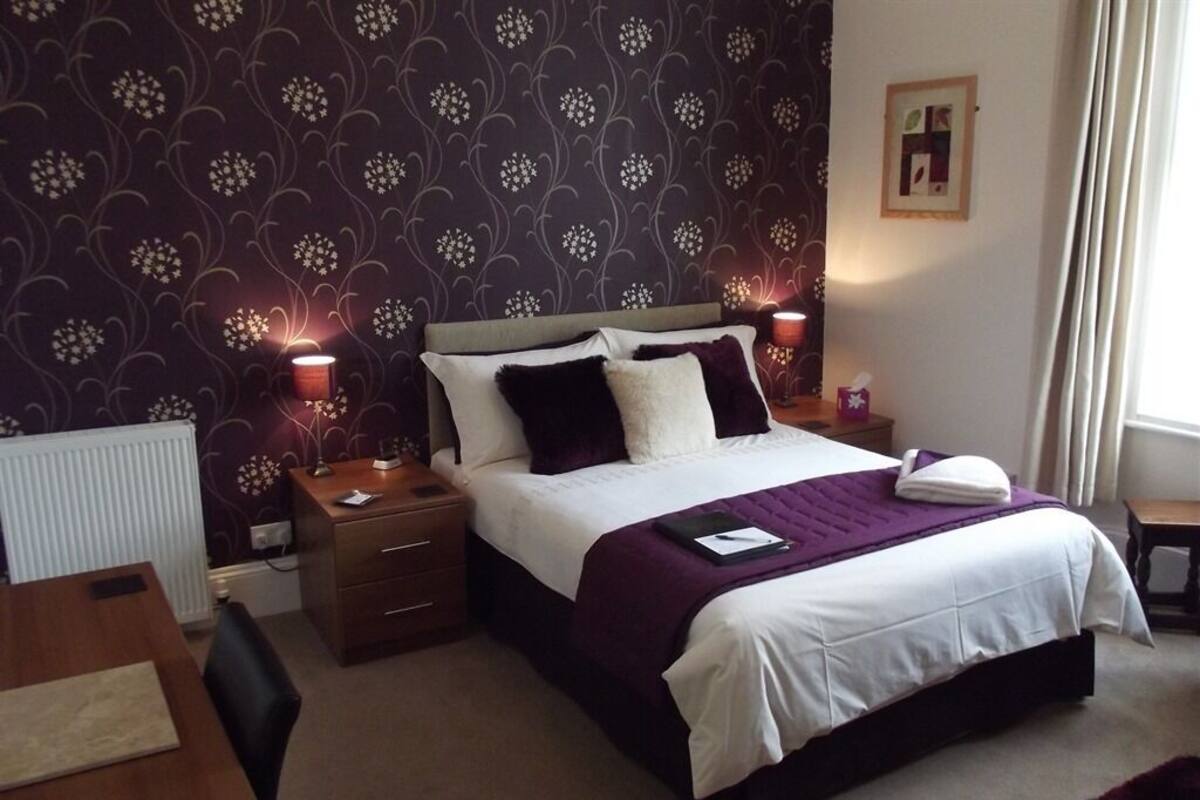 Superior Room, 1 King Bed, Ensuite