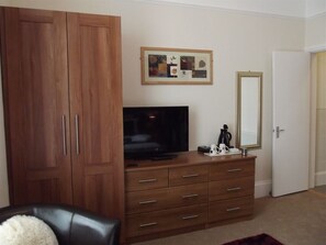 高级房, 1 张特大床, 独立浴室