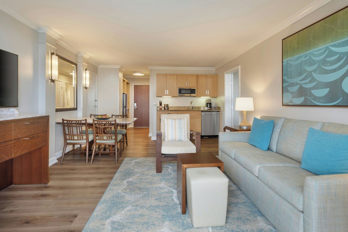 DVD player, pay movies