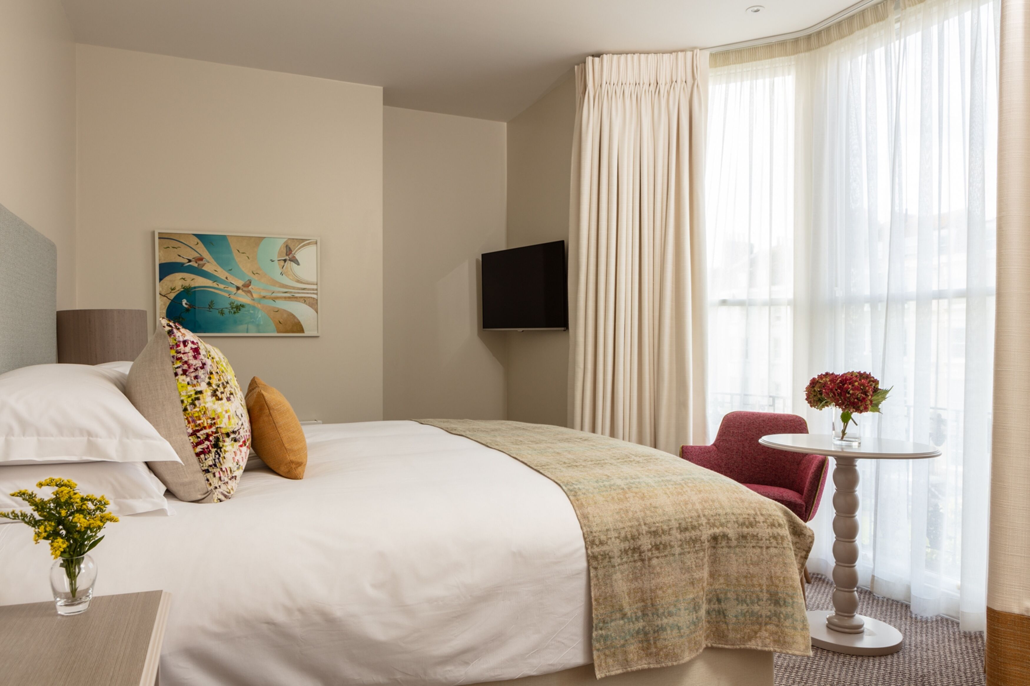 Chambre luxueuse double, vue sur la mer | Literie de qualité, coffre-fort, bureau, fer et planche à repasser