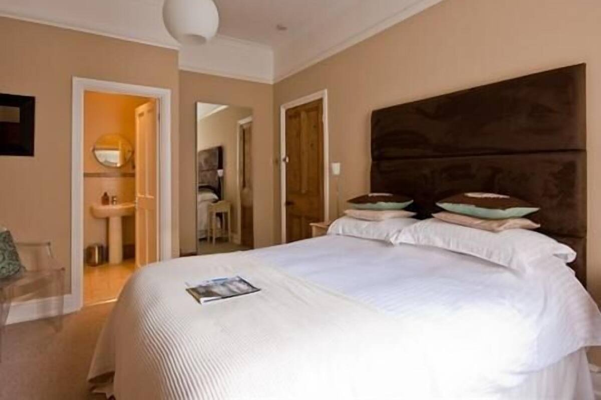 Tweepersoonskamer, 1 kingsize bed, privébadkamer