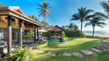 1 Bedroom Pool Villa | Minibar, in-room safe, desk, blackout curtains