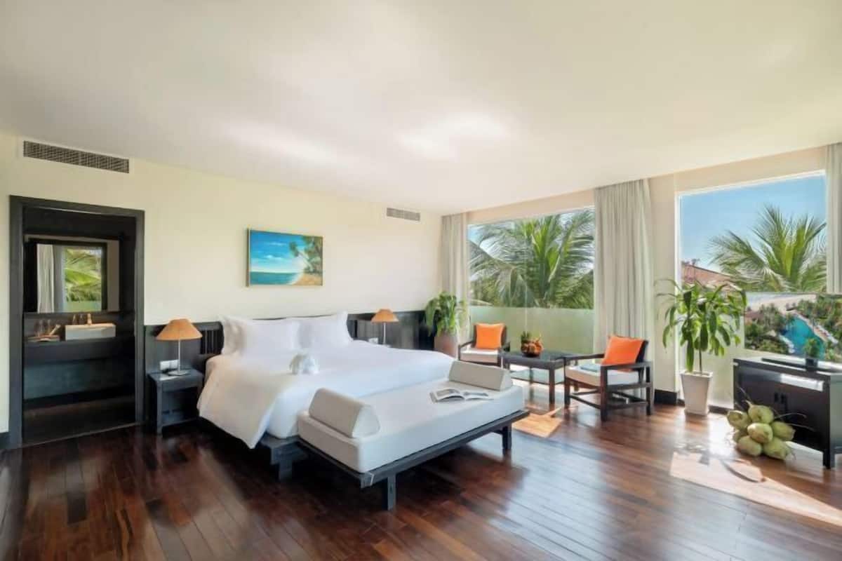 1 bedroom, minibar, in-room safe, desk