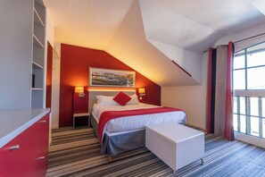 Family Room, 1 Double Bed with Sofa bed (Classic) - ibis Styles Saint-Jean-de-Luz Donibane (Saint-Jean-de-Luz)