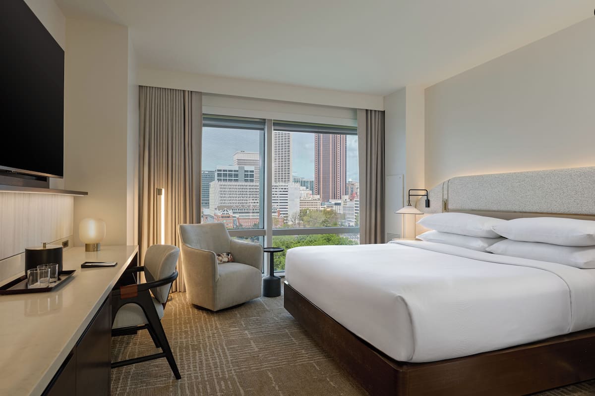 Premium bedding, down duvets, minibar, in-room safe